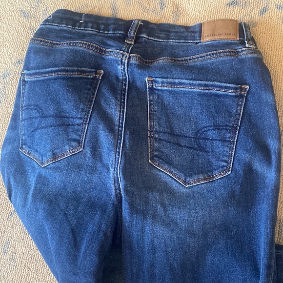 AMERICAN EAGLE DARK WASH SKINNY JEAN - Picture 3 of 3